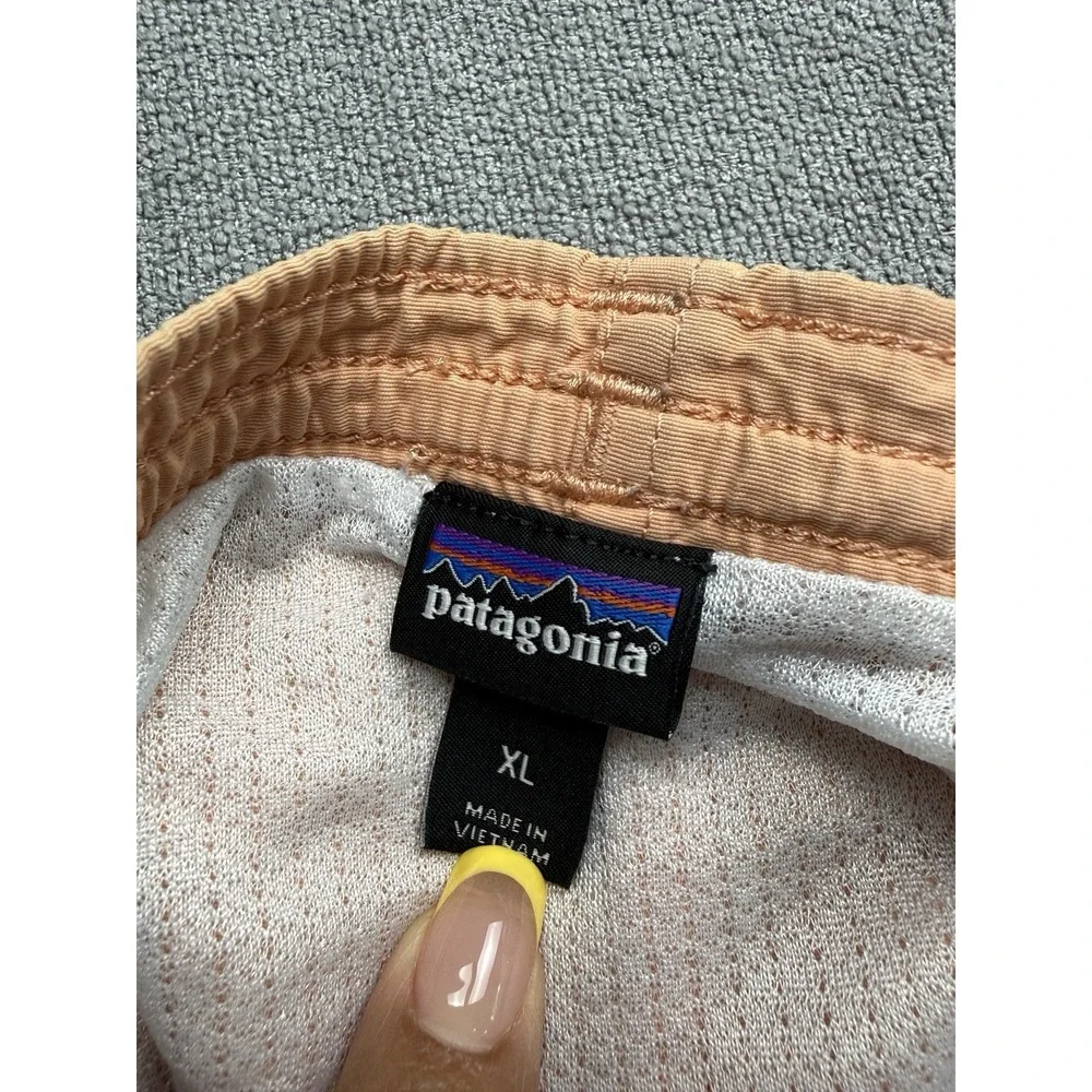 Patagonia Baggies 6 Inch Mens XL Peach Orange Outdoors Hiking Swimming Preppy